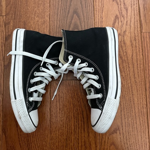 CONVERSE HI-TOP CHUCKS - Picture 6 of 6